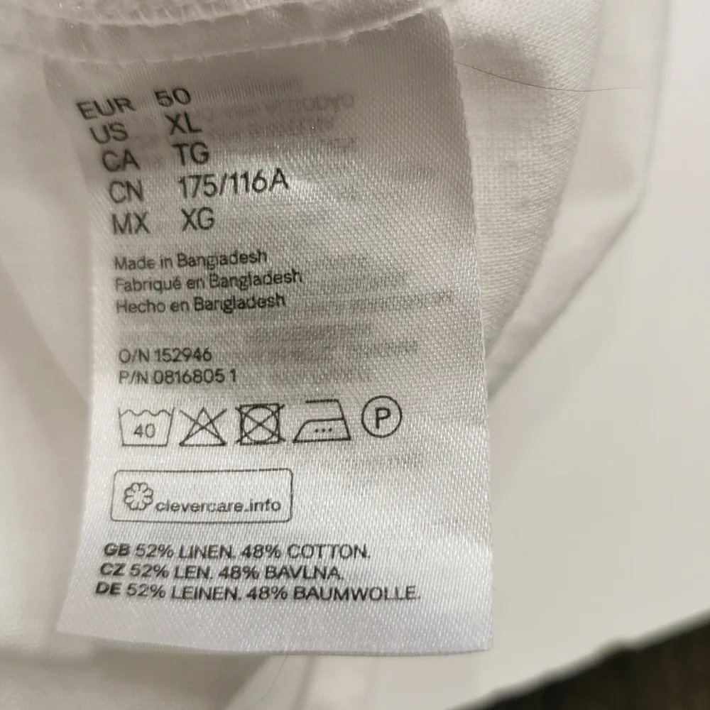 🍄 H&M Button Down Top, Size XL - Picture 7 of 7